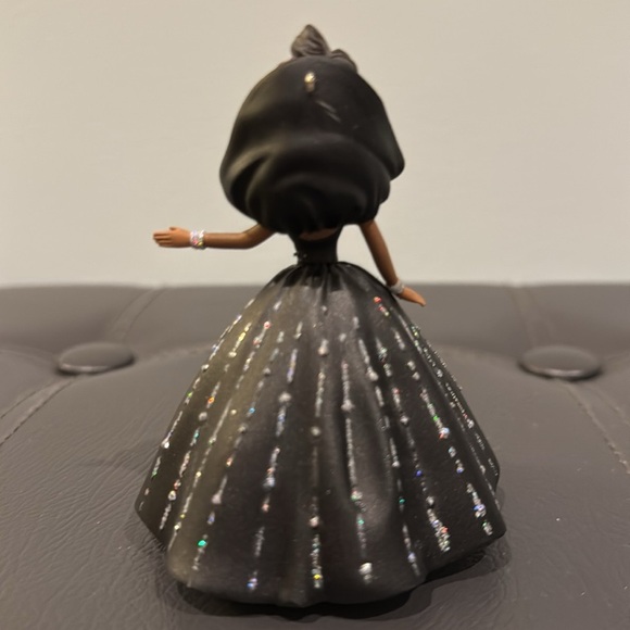 * Vintage * Hallamark| Barbie Collector Series Ornament- 1998 - Picture 3 of 10